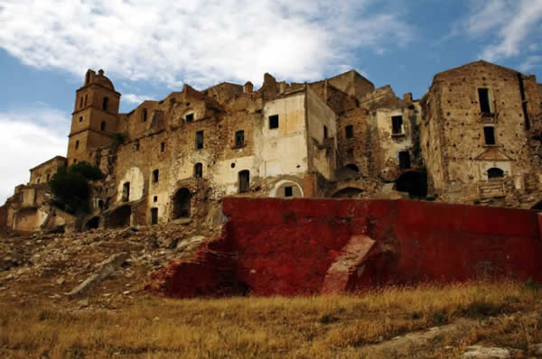 Italy, Craco Ruins 3
