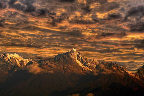 Magical Mountains - On Explore