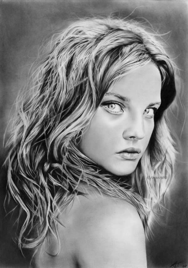 50 Ultra Realistic Female Portrait Drawings