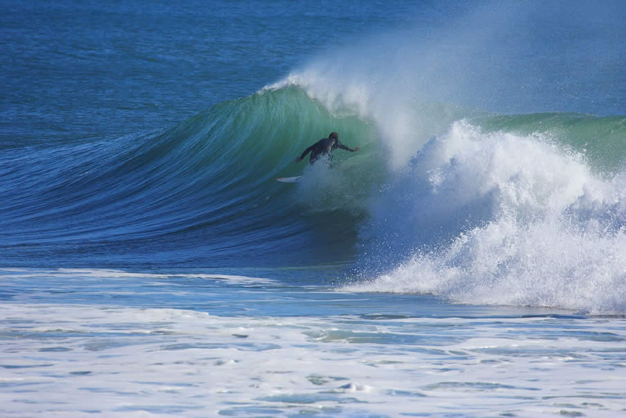 Surfing Currumbin