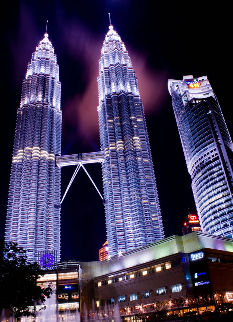 Petronas Twin Tower - Night