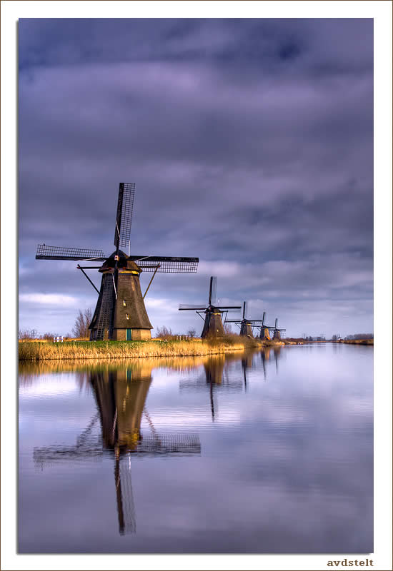 Windmills at Kinderdijk ( Holland ) 