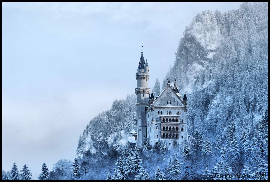 Neuschwanstein din Bavaria