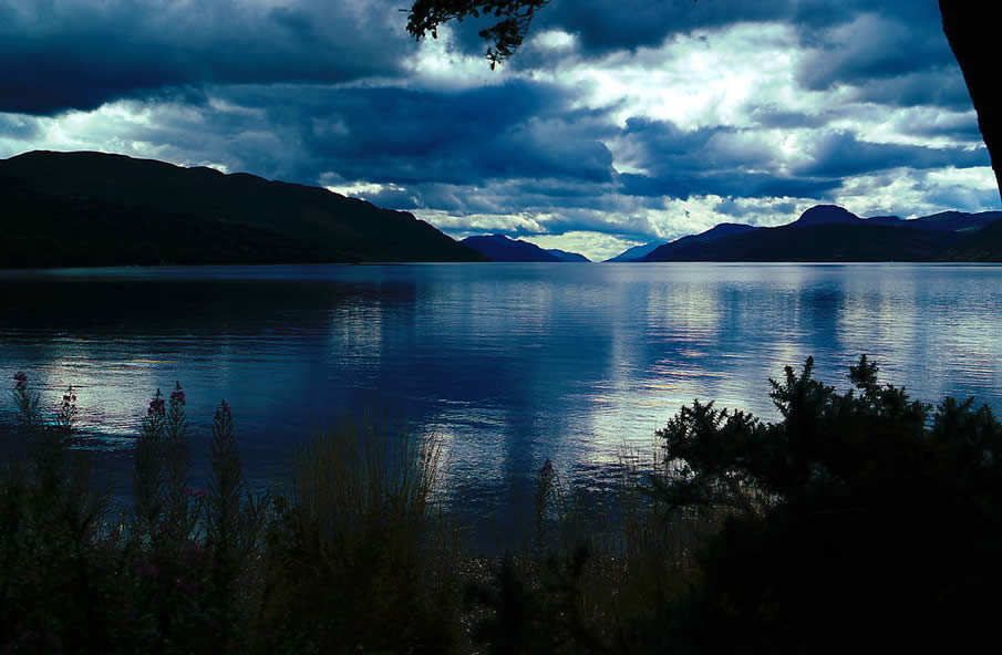 Loch Ness din Scoţia