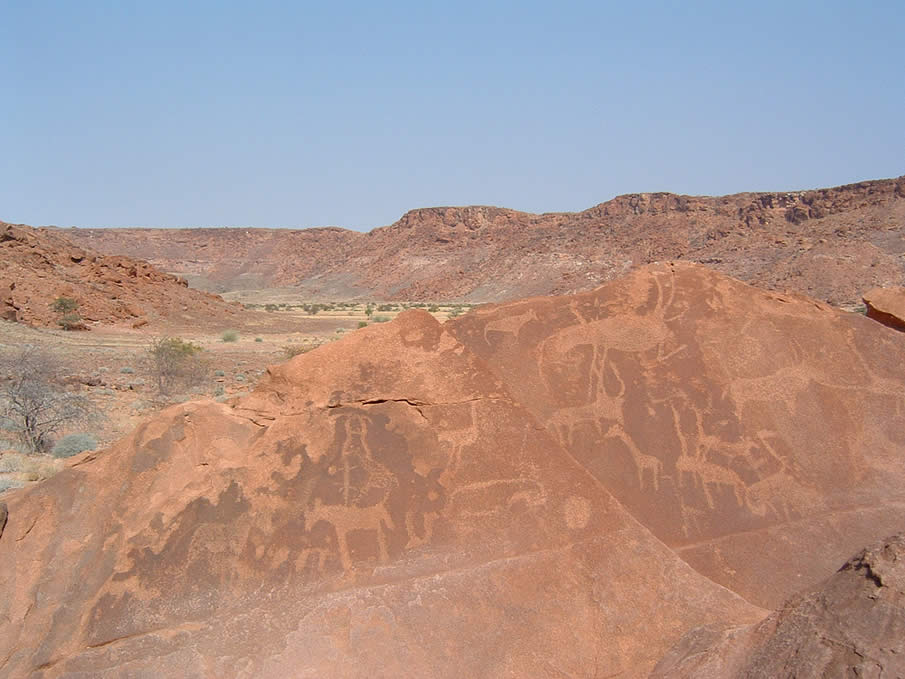 Twyfelfontein în Namibia