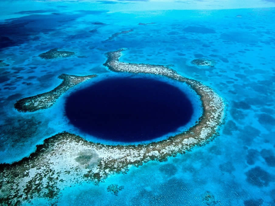 The Great Blue Hole - Belize