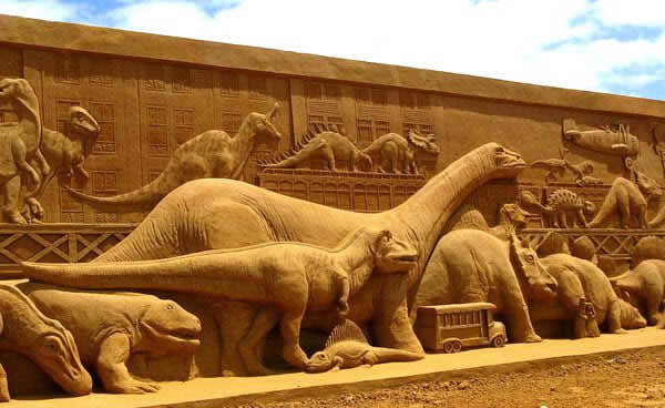 Dinos Sand Sculpture