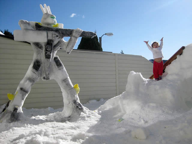 Valkyrie VF-1S R.Focker Custom Snow Sculpture