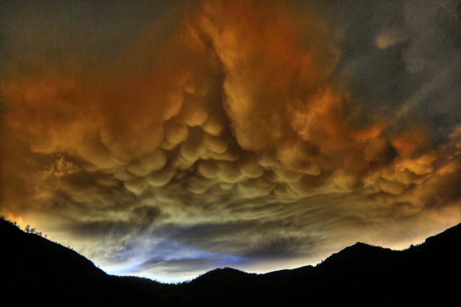 Mammatus Clouds