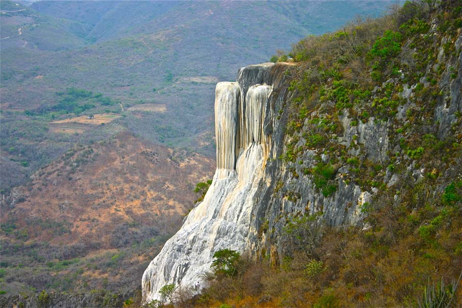 Petrified Waterfalls: Hierve el Agua, Oaxaca.