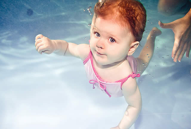 Underwater Tiny Redhead