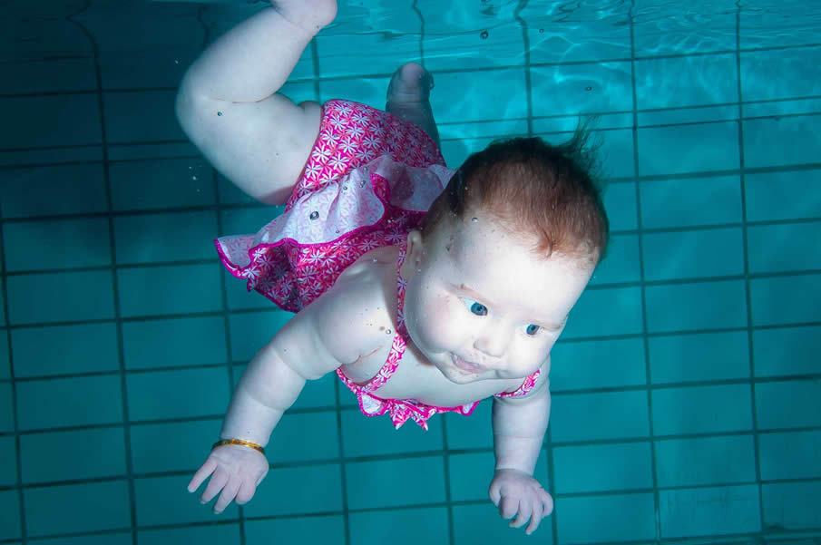 Mias First Swimming Lesson