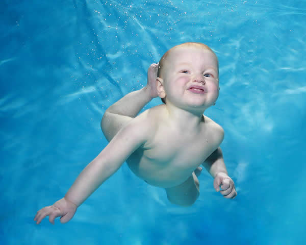 Underwater Baby 3