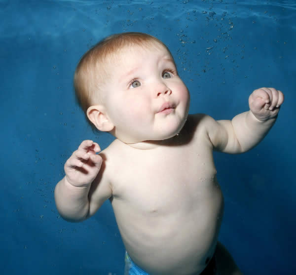 Underwater Baby 4