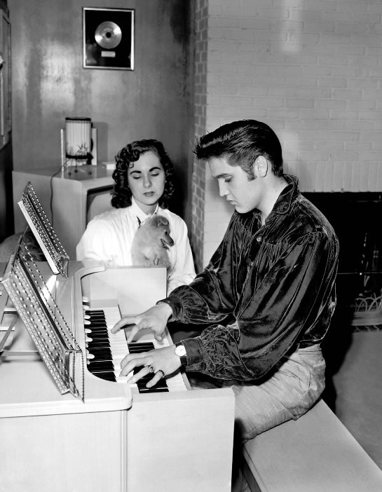 Elivs Presley