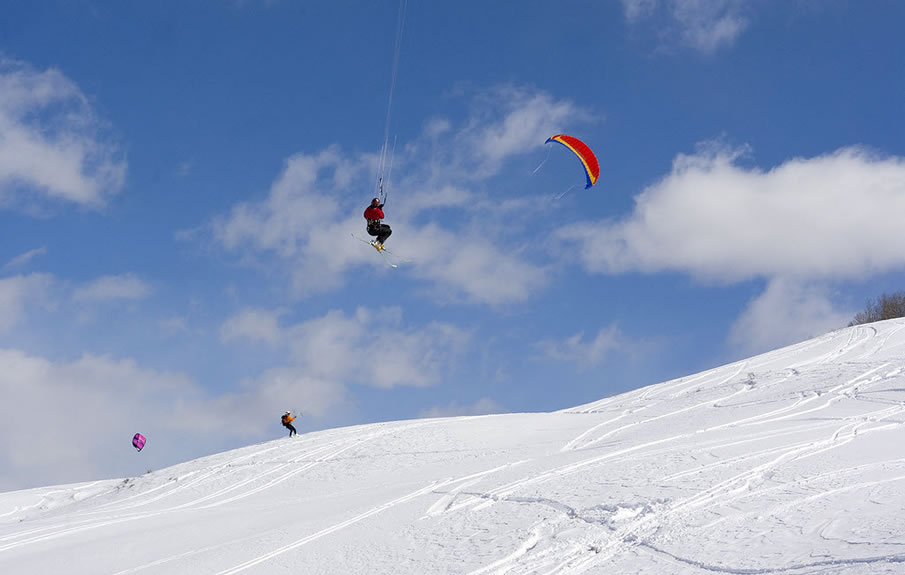 Wayne Philps Kite Skiing