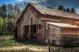 Randall House Barn