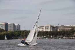 Sailing Picture