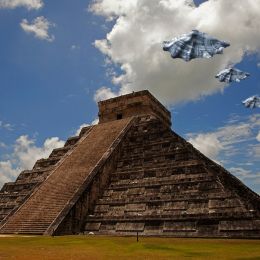 UFOSSightingOverKukulcanPyramid