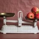 apple scale photoshop contest