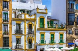 Plaza Del Altozano balconies