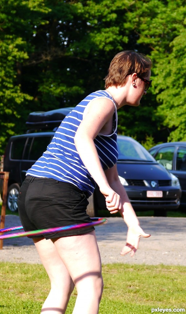 Hoola hooping