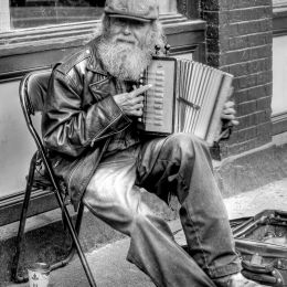 AccordionPlayer