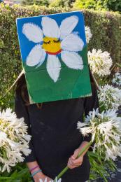 A daisy among the Aghis