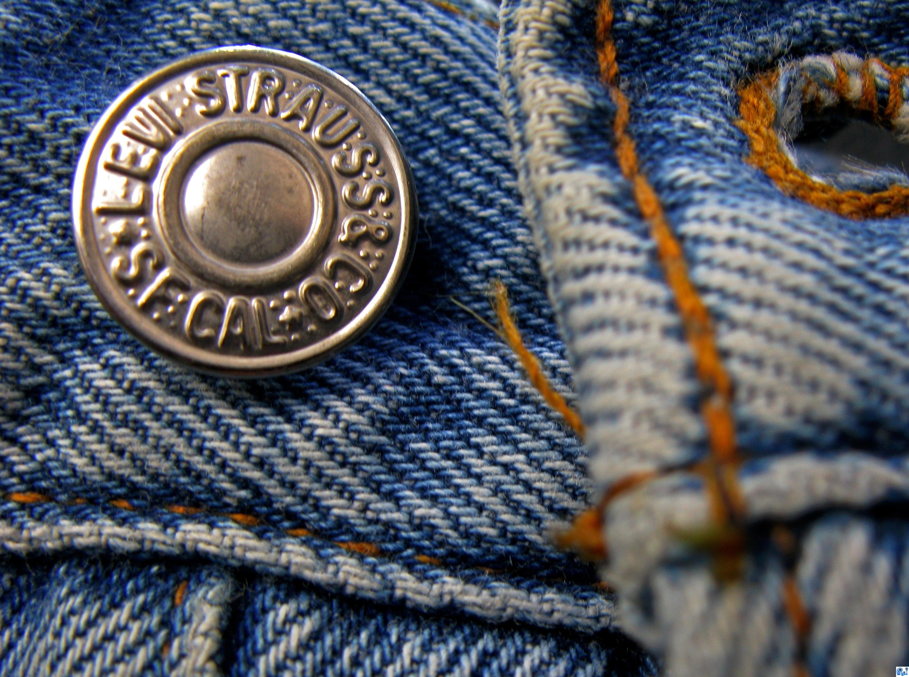 levis button