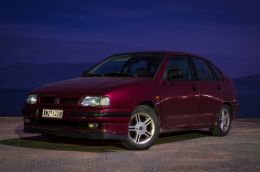 My Car @ night - Seat Cordoba 1995 - 380K + km