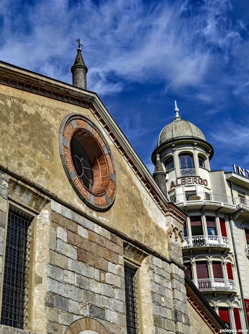 Old Church/Old Hotel