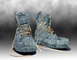 Mountain boots