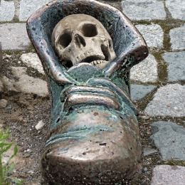 DeathsShoe