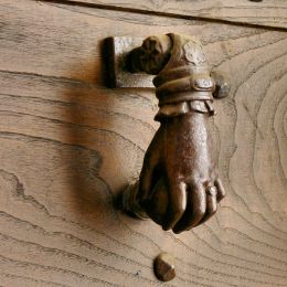 Doorknocker