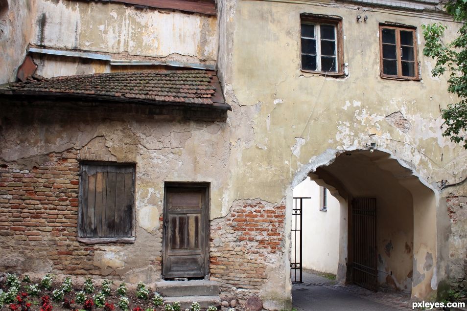 Old building, Vilnius, Lithuania  Entry number 109977