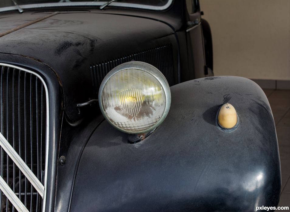 Dusty old car