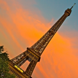 LeaningEiffelTowerParisFrance