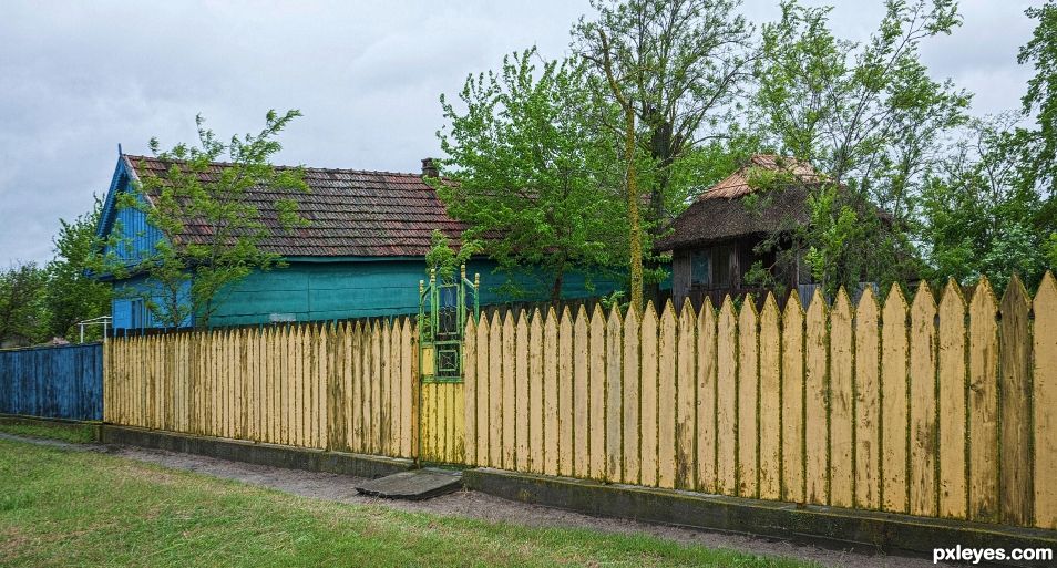 Coloured fences