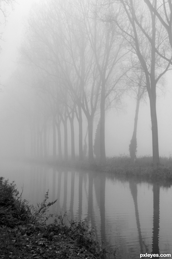 Foggy channel photoshop picture)