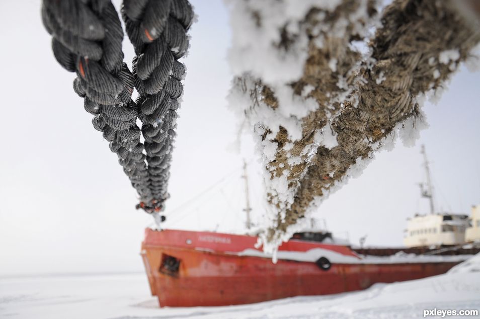 Rope, Ship, Snow