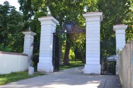 Main gate to the Park