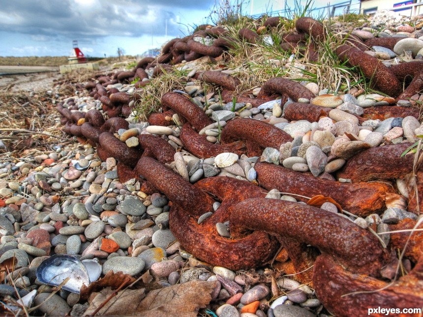 Rusted Chains photoshop picture)