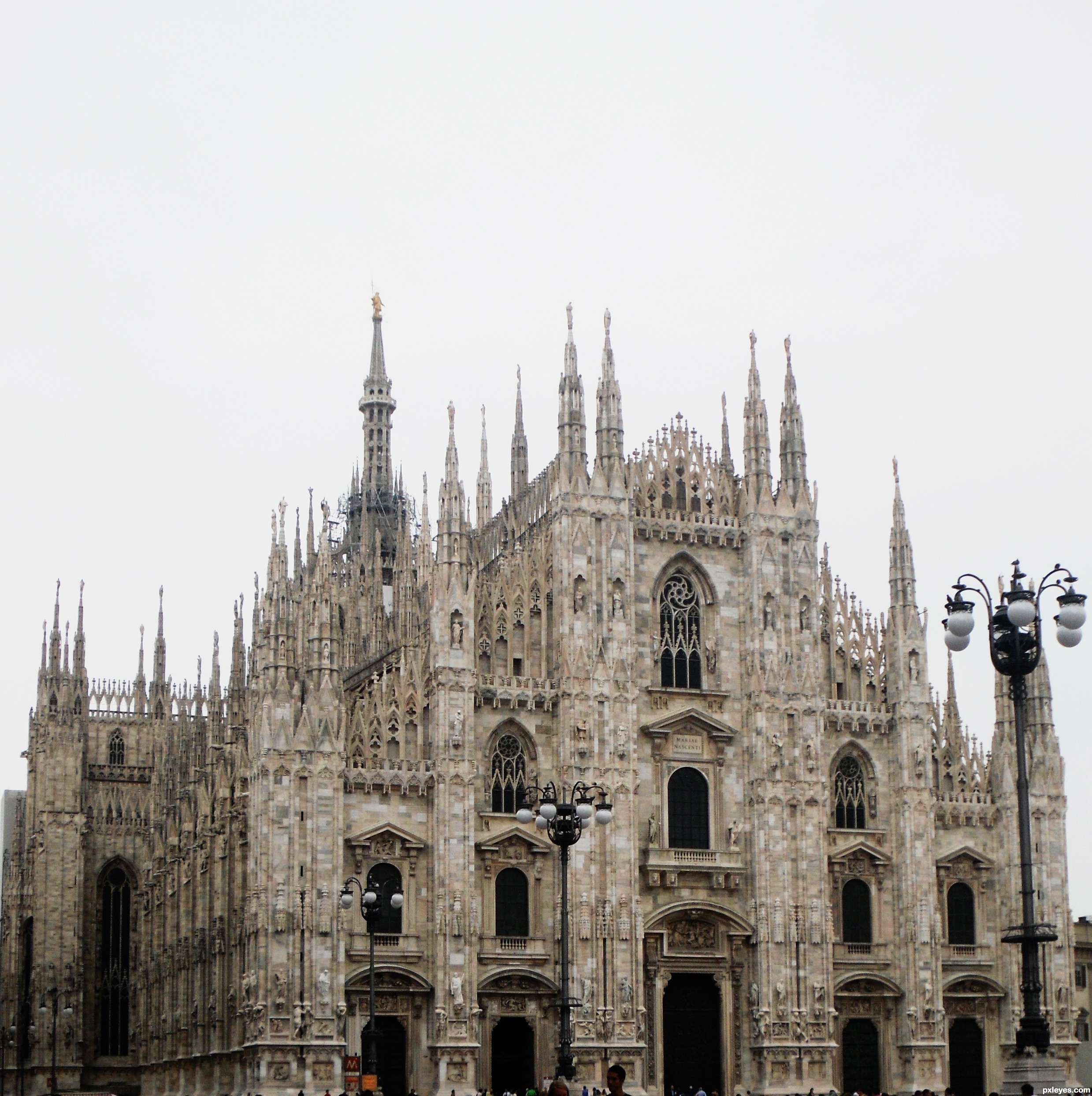 Milan-Cathedral_hires.jpg