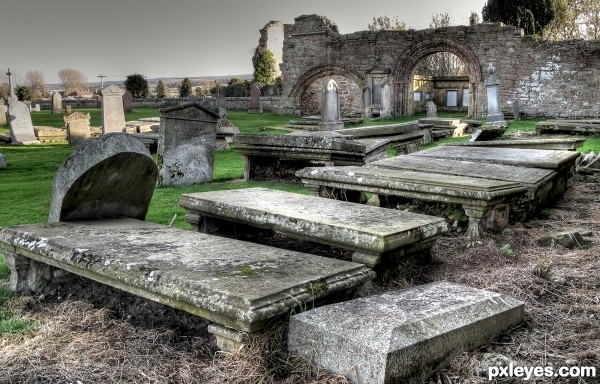 Kinloss Graveyard