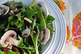 MushroomCranberryandCandiedWalnutSalad