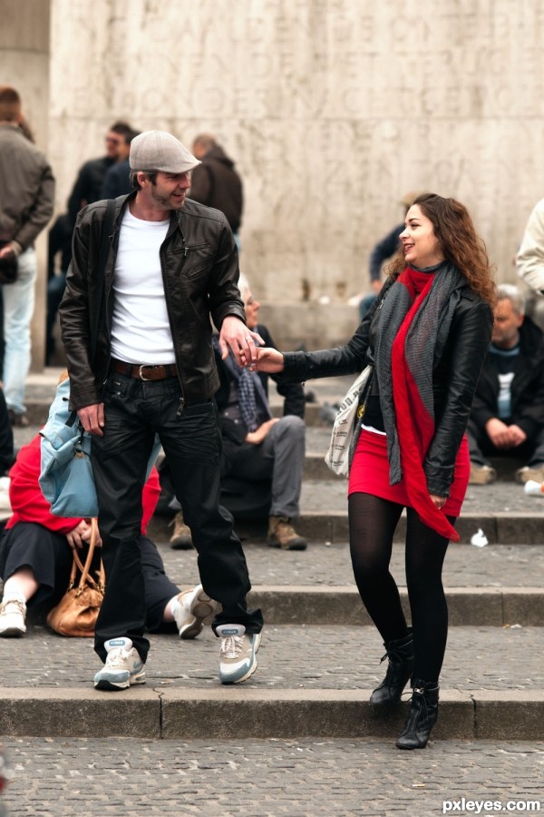 lovers in street - incredible snaps