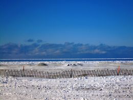 Clouds and lake ice meets at the horizon