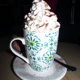 Hotchocolatewithamountainofpanna