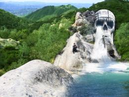 skull waterfall