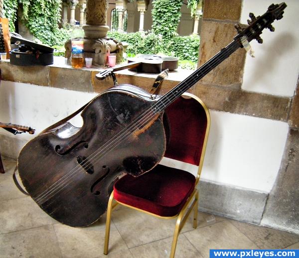 Old cello